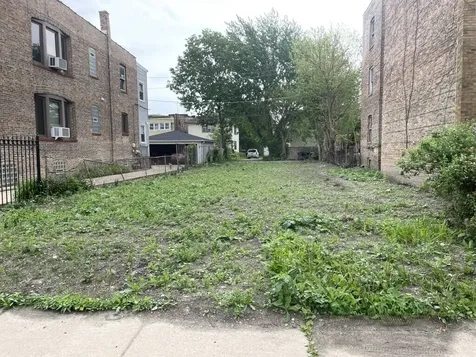 11343 South Forest Avenue Chicago IL 60628