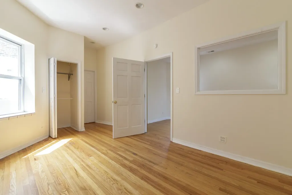 4754 North Lincoln Avenue Chicago IL 60625