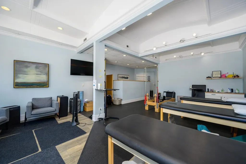 4754 North Lincoln Avenue Chicago IL 60625