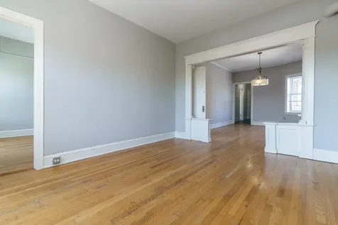 4754 North Lincoln Avenue Chicago IL 60625