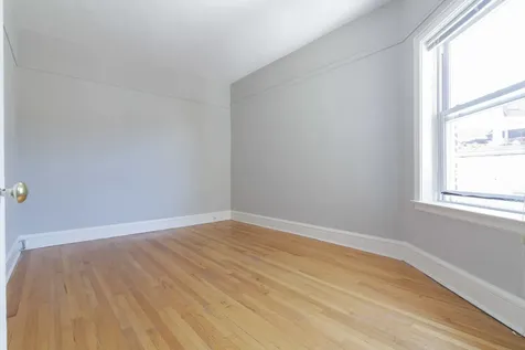 4754 North Lincoln Avenue Chicago IL 60625