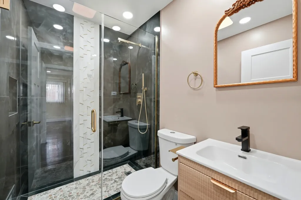 1056 West 107th Place Chicago IL 60643