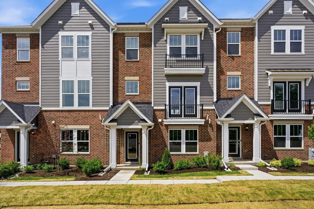 268 Warren Lane Schaumburg IL 60193