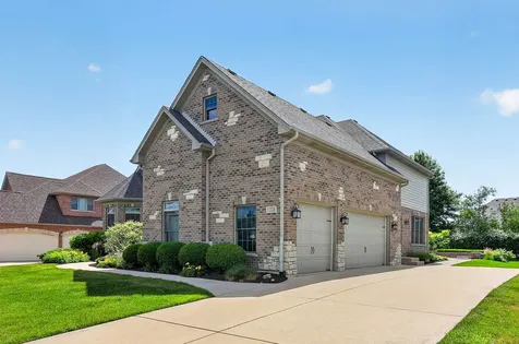 13026 Klappa Drive Lemont IL 60439