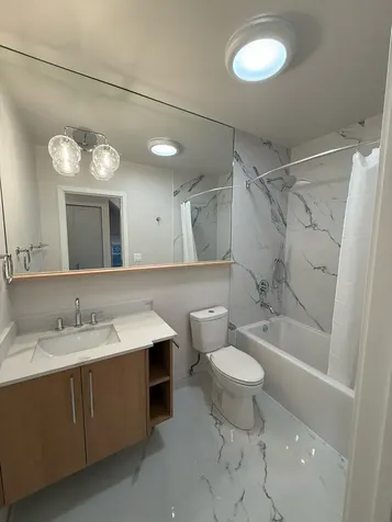 927 North Mozart Street Chicago IL 60622