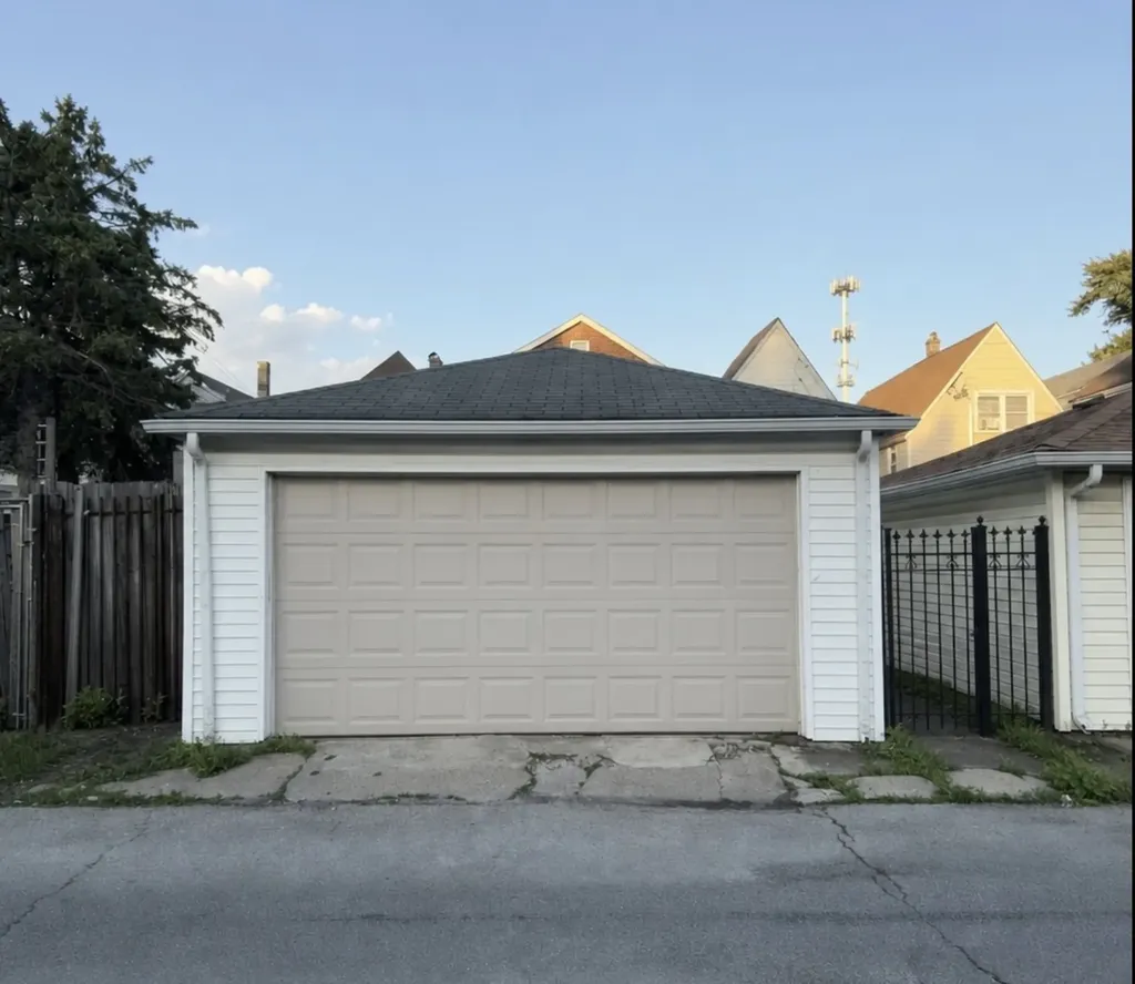 4024 South Artesian Avenue Chicago IL 60632