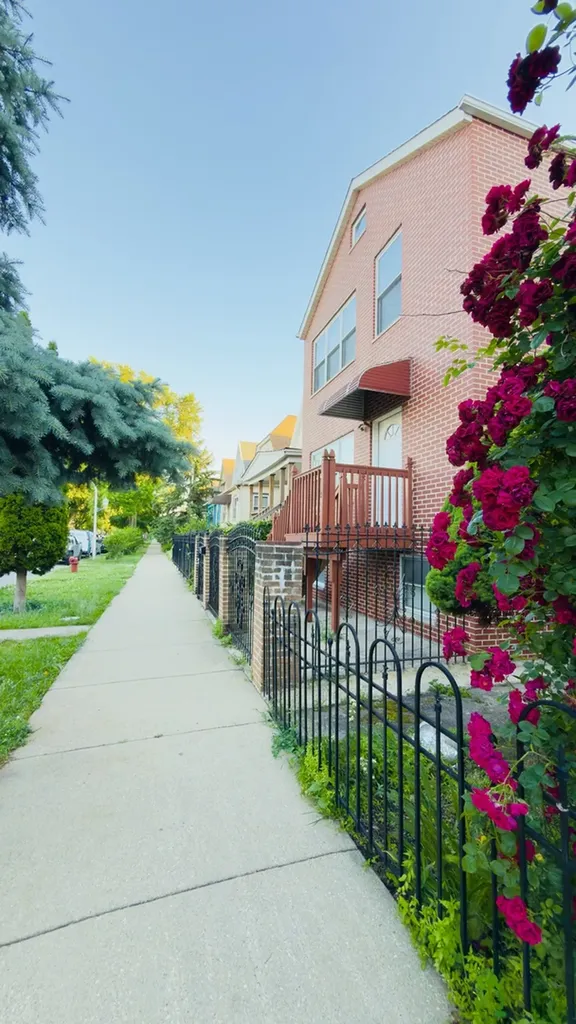 4024 South Artesian Avenue Chicago IL 60632