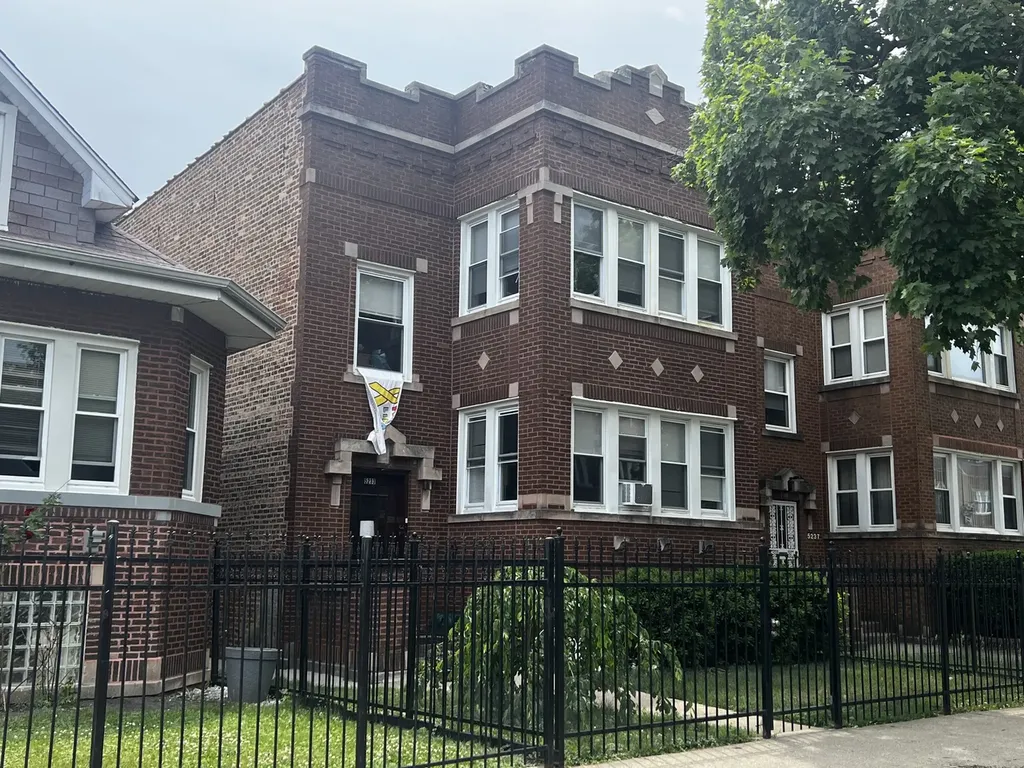 5233 West Potomac Avenue Chicago IL 60651