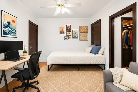 658 West Oakdale Avenue Chicago IL 60657