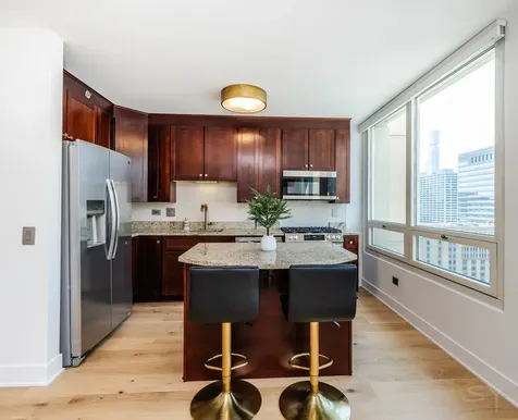 33 West Ontario Street Chicago IL 60654