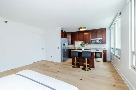 33 West Ontario Street Chicago IL 60654
