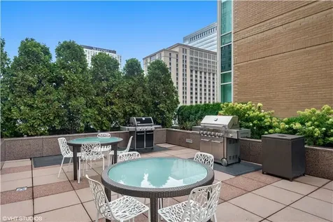 33 West Ontario Street Chicago IL 60654
