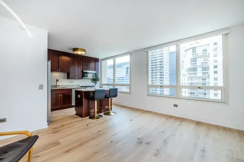 33 West Ontario Street Chicago IL 60654