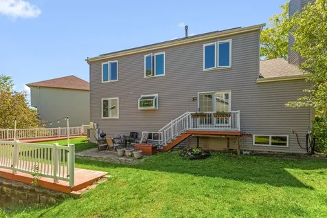 1898 Mcrae Lane Mundelein IL 60060