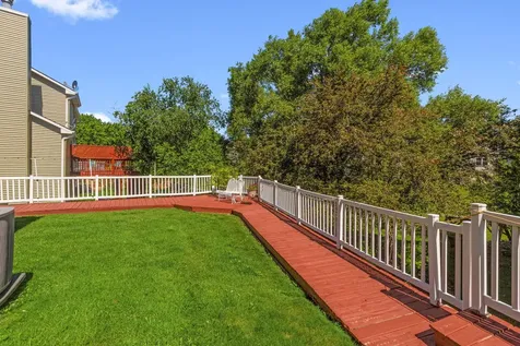 1898 Mcrae Lane Mundelein IL 60060