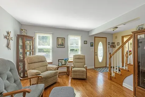 1898 Mcrae Lane Mundelein IL 60060