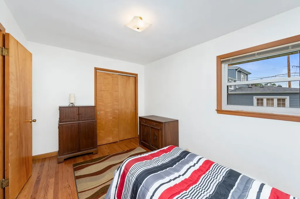 19 West Adams Street Villa Park IL 60181