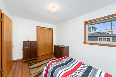 19 West Adams Street Villa Park IL 60181