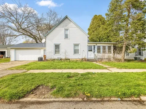 407 West 4th Street Byron IL 61010