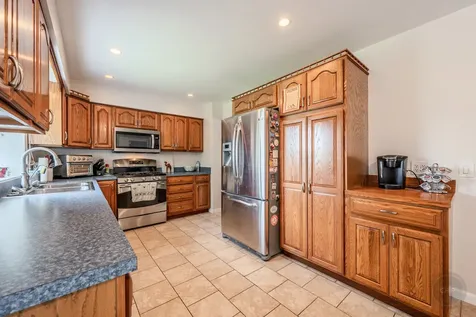 58 Woodview Lane Algonquin IL 60102