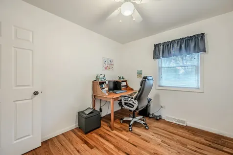 58 Woodview Lane Algonquin IL 60102