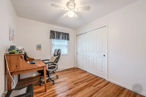 58 Woodview Lane Algonquin IL 60102