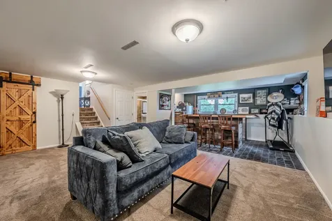 58 Woodview Lane Algonquin IL 60102