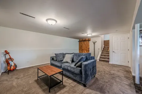 58 Woodview Lane Algonquin IL 60102