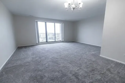 1717 West Crystal Lane Mount Prospect IL 60056