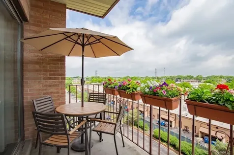 1717 West Crystal Lane Mount Prospect IL 60056