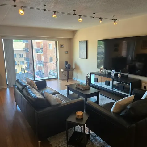 828 Graceland Avenue Des Plaines IL 60016