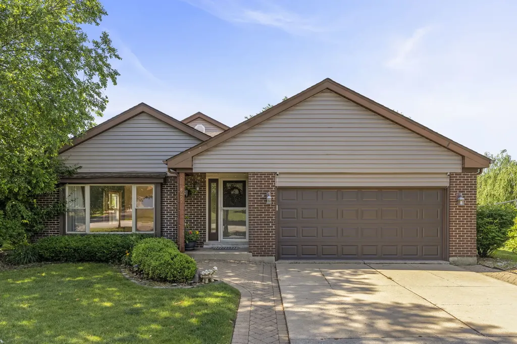8407 Carriage Lane Tinley Park IL 60487