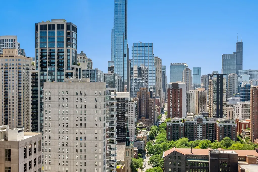 1122 North Dearborn Street Chicago IL 60610