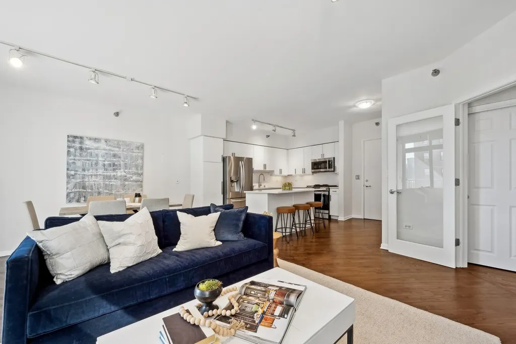 1122 North Dearborn Street Chicago IL 60610
