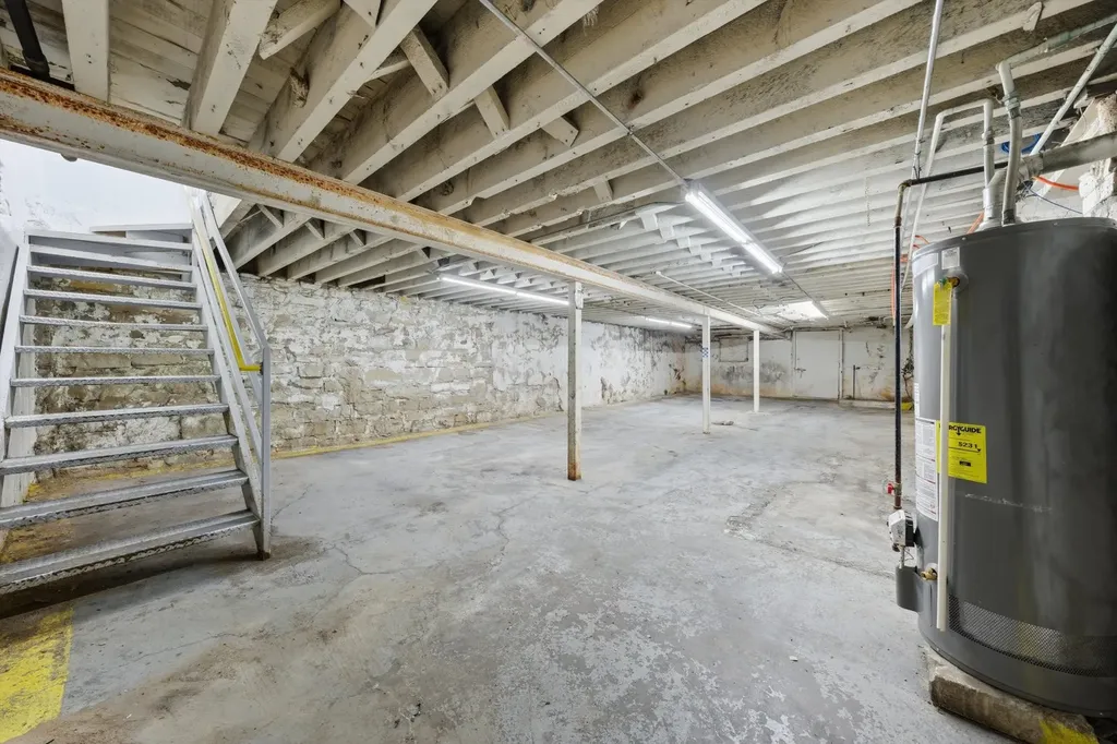 2290 South Blue Island Avenue Chicago IL 60608