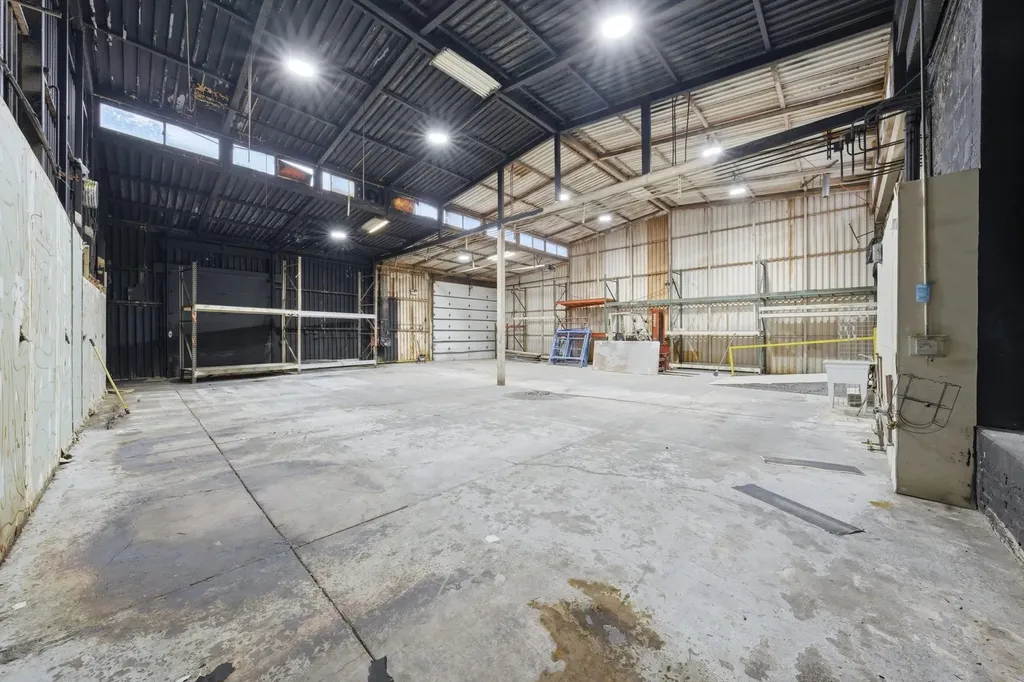 2290 South Blue Island Avenue Chicago IL 60608