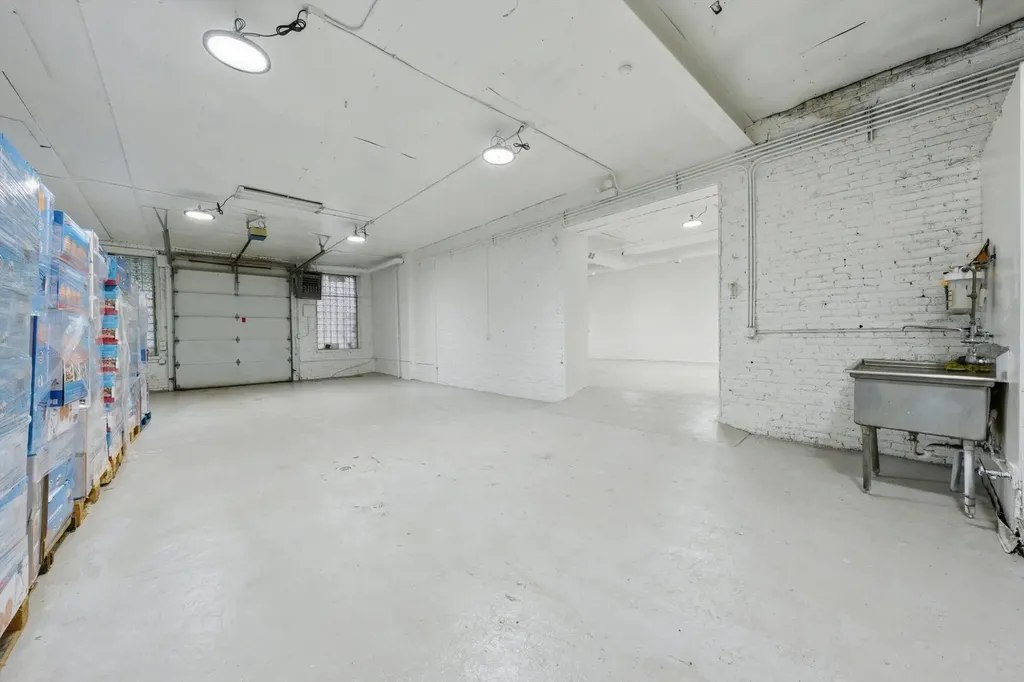 2290 South Blue Island Avenue Chicago IL 60608