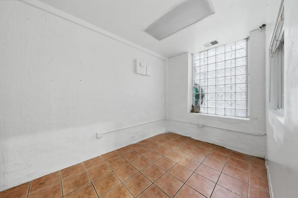 2290 South Blue Island Avenue Chicago IL 60608