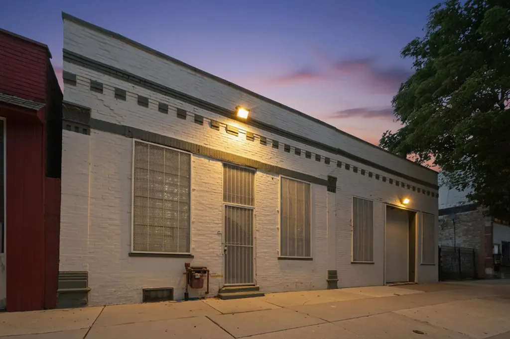2290 South Blue Island Avenue Chicago IL 60608