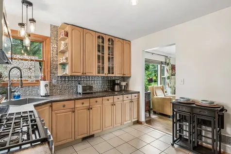 426 Concord Avenue Fox River Grove IL 60021