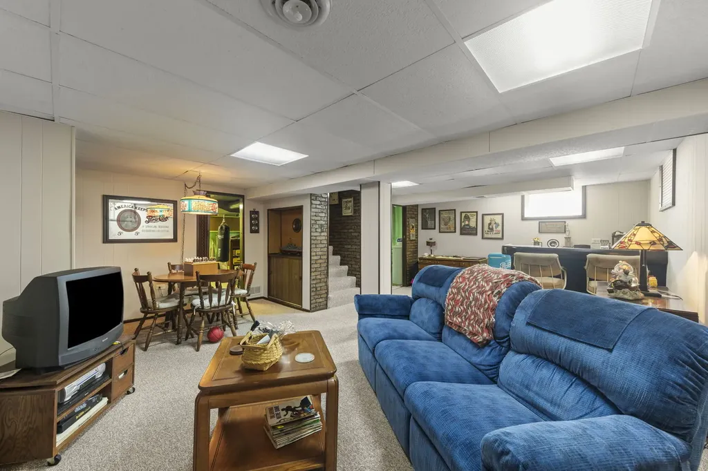 829 South Grace Street Lombard IL 60148