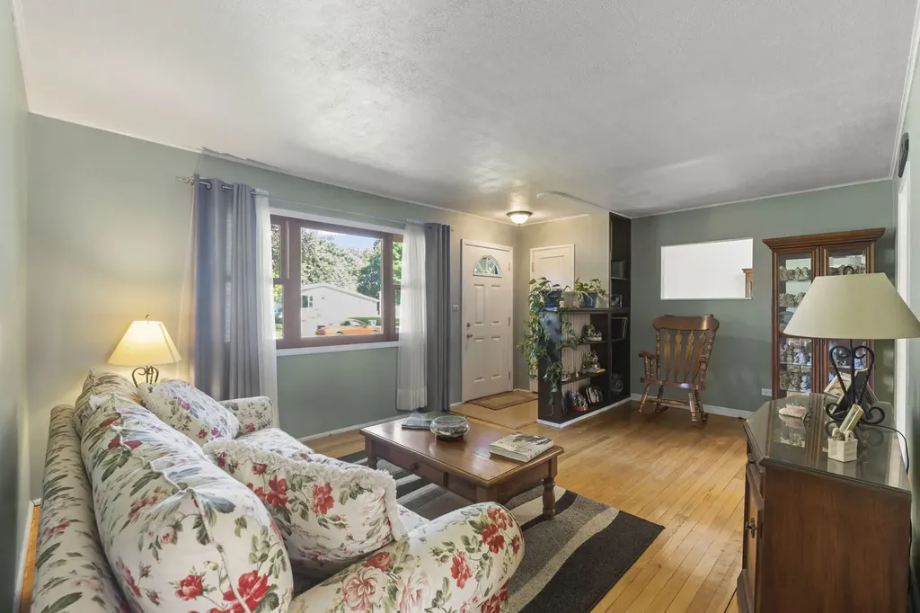 829 South Grace Street Lombard IL 60148