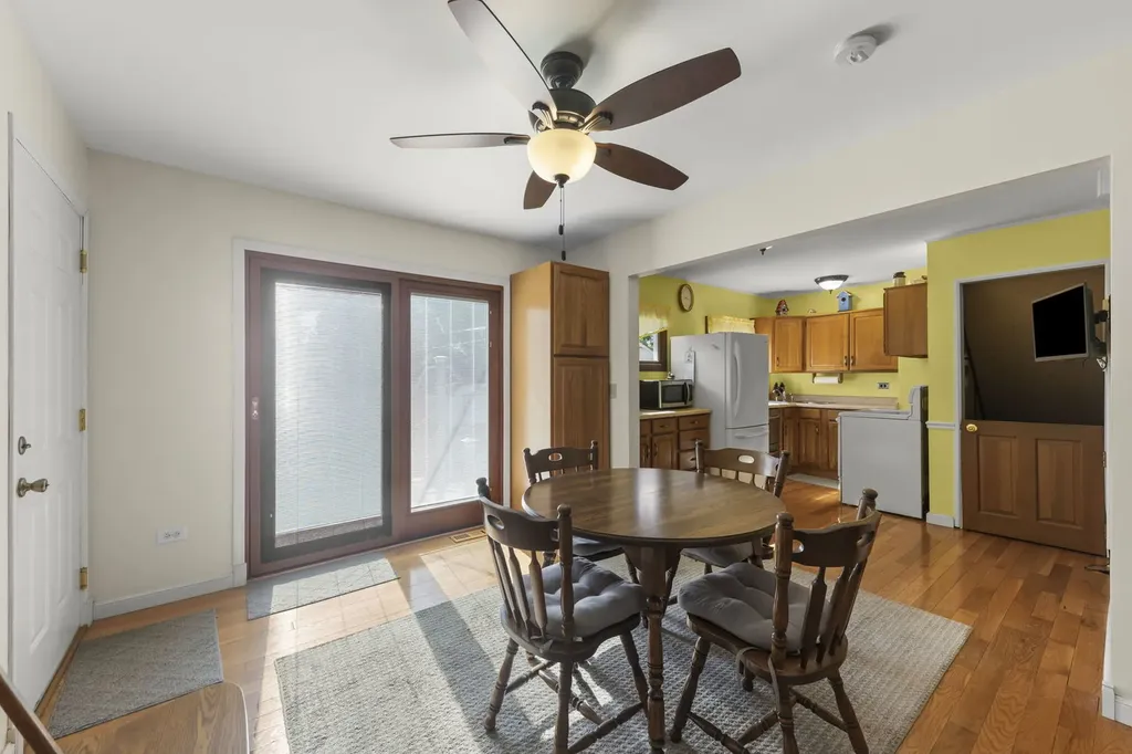 829 South Grace Street Lombard IL 60148