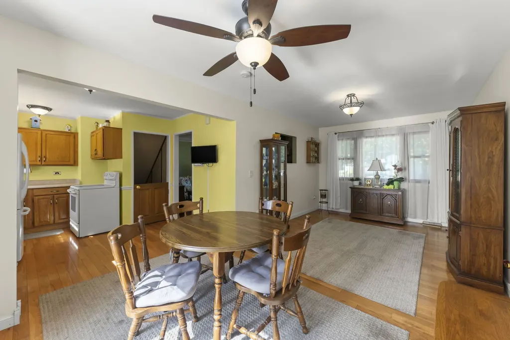 829 South Grace Street Lombard IL 60148