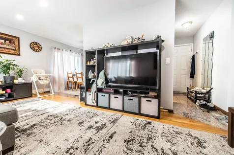 8641.5 West Foster Avenue Chicago IL 60656