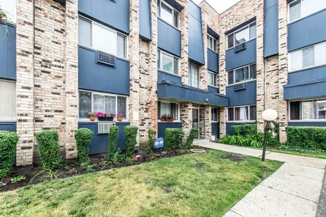 8641.5 West Foster Avenue Chicago IL 60656