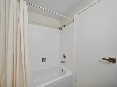 228 Dakota Court Bolingbrook IL 60440