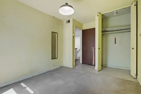 4753 South Woodlawn Avenue Chicago IL 60615