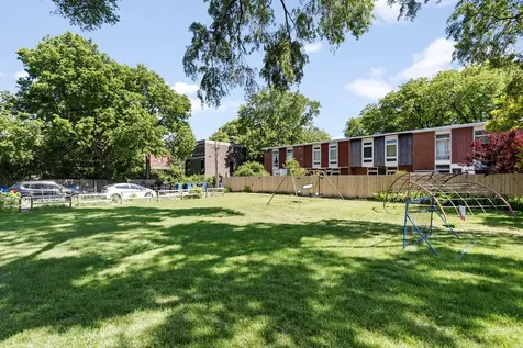 4753 South Woodlawn Avenue Chicago IL 60615