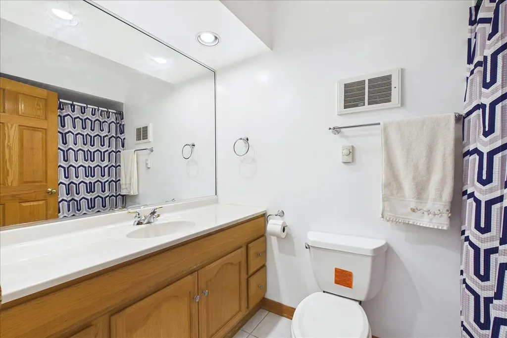 238 Westmoreland Drive Wilmette IL 60091